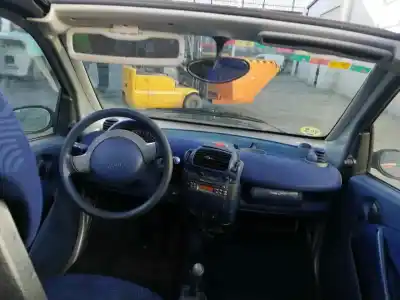 Veículo de Sucata smart micro compact car 0.6 do ano 2000 alimentado g 13