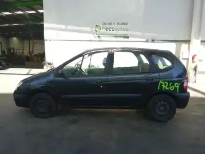 Здавання транспортного засобу renault   року 2002 потужний d/f9q k7
