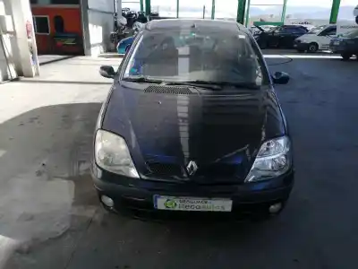Здавання транспортного засобу renault   року 2002 потужний d/f9q k7