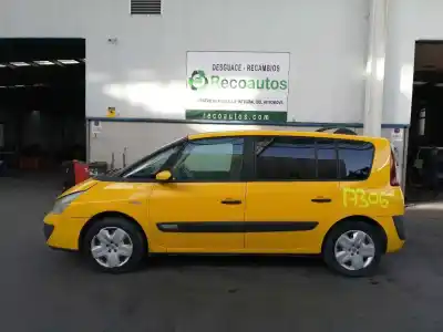 Véhicule à la ferraille renault                                            espace iv (jk0) (2002->)                                                                                                                                                                                                                                   2.2 dci (jk07)                                                                                                                                                                                                                                             de l'année 2005 alimenté g9t742