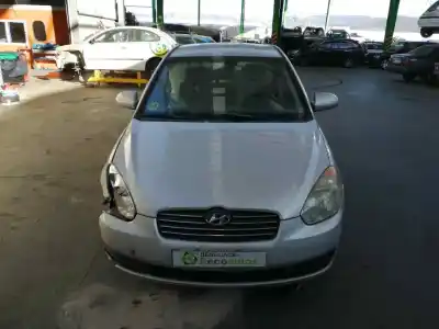 Veículo de Sucata hyundai accent iii (mc) 1.5 crdi gls do ano 2006 alimentado d4fa