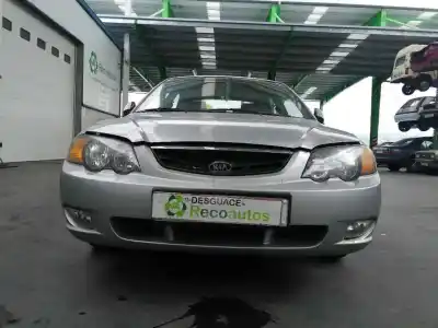 Vehicul casat kia shuma ii 1.6 ls 4 berlina al anului 2002 alimentat s6d