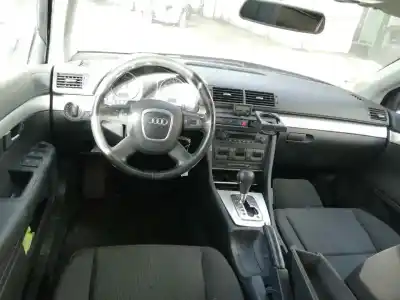 Vehicul casat audi a4 berlina (8e) 3.0 v6 24v tdi al anului 2005 alimentat bkn