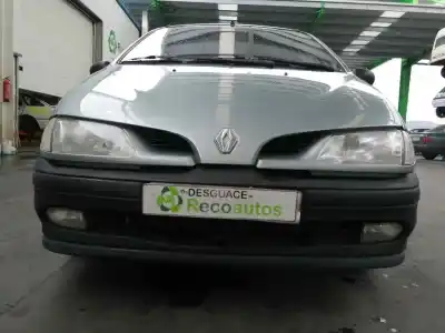 Здавання транспортного засобу renault megane i scenic (ja0) 1.6 року 1997 потужний k7m