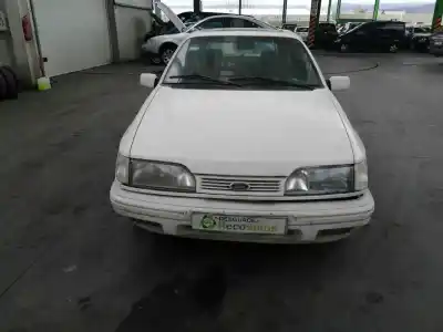 Veicolo di demolizione ford sierra berlina 2.0 dell'anno 1992 alimentato n9a
