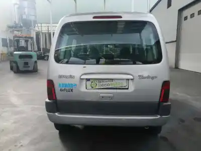 Veículo de Sucata citroen berlingo 1.4 do ano 2002 alimentado kfw