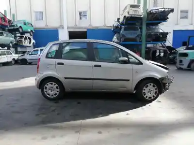 Veicolo di demolizione fiat idea (135) 1.3 16v jtd 16v dynamic plus (10.2005->) 69 cv / 51 kw dell'anno 2004 alimentato 188a9000
