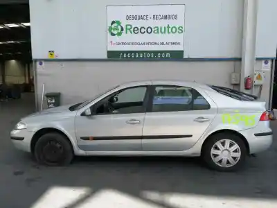 Vehicul casat RENAULT LAGUNA II (BG0) 2.0 al anului 2003 alimentat F4RJ712