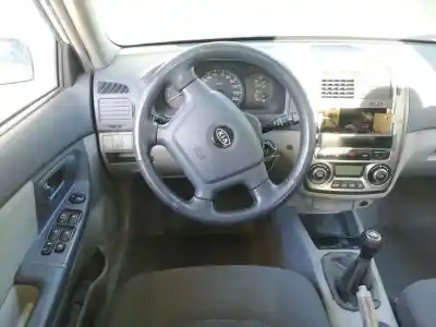 Scrapping Vehicle kia cerato 2.0 lx crdi familiar of the year 2004 powered d4ea