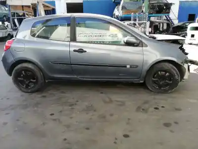 Veículo de Sucata renault clio iii 1.5 dci diesel do ano 2005 alimentado k9km768