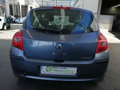 Veículo de Sucata renault clio iii 1.5 dci diesel do ano 2005 alimentado k9km768