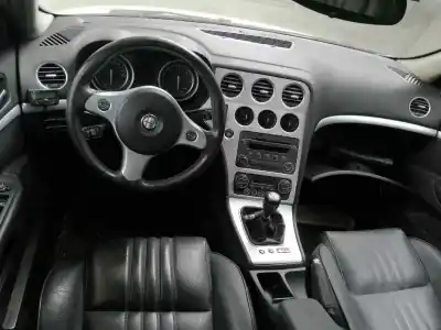 Scrapping Vehicle alfa romeo 159 (140) 2.0 jtdm of the year 2005 powered 939a2000