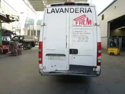 Veicolo di demolizione iveco daily iv furgón 35s14 c, 35s14 c/p, 35s14 v, 35s14 v/p, 35c14 v,... dell'anno 2010 alimentato f1ae0481h