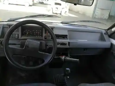 Здавання транспортного засобу renault rapid/express (f40) 1.4 року 1991 потужний c1eg7