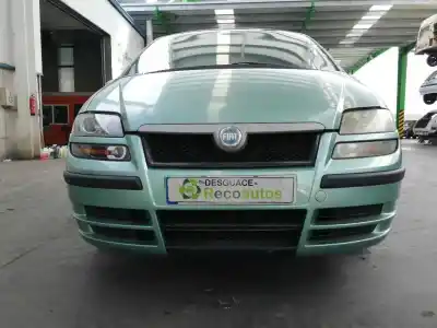 Veículo de Sucata fiat ulysse (179) 2.2 jtd admiral do ano 2004 alimentado 4hw