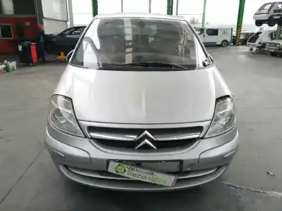 Véhicule à la ferraille citroen c8 2.0 hdi x de l'année 2004 alimenté rht