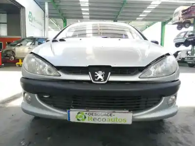 Здавання транспортного засобу peugeot 206 berlina 2.0 hdi cat року 2002 потужний rhy