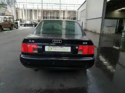 Sloopvoertuig audi a6 berlina (c4) 2.3 van het jaar 1996 aangedreven aar
