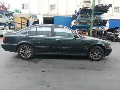 Veículo de Sucata bmw serie 5 berlina (e39) 3.0 24v cat do ano 2001 alimentado 306s3