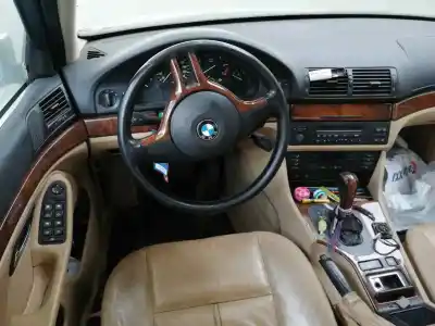 Veículo de Sucata bmw serie 5 berlina (e39) 3.0 24v cat do ano 2001 alimentado 306s3