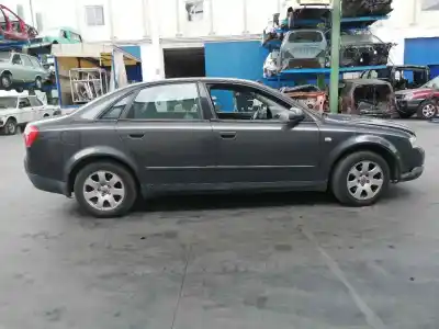Scrapping Vehicle audi a4 berlina (8e) 1.9 tdi (96kw) of the year 2001 powered awx
