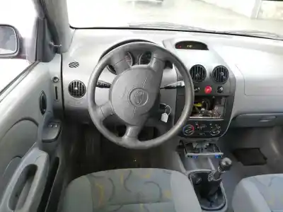 Veículo de Sucata daewoo kalos 1.4 se do ano 2003 alimentado af14s3