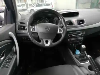 Veículo de Sucata renault fluence (l3_) 1.5 dci (l30d l30l l306 l33f l33l l33m l33v l33w) do ano 2011 alimentado k9kj836