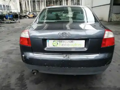 Veículo de Sucata audi a4 berlina (8e) 2.0 do ano 2001 alimentado alt