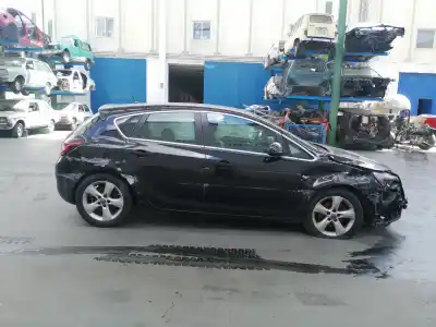 Scrapping Vehicle opel astra j (p10) 1.7 cdti (68) of the year 2010 powered a17dtr
