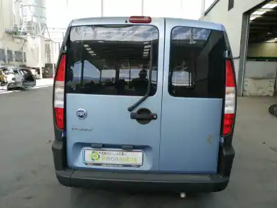 Veicolo di demolizione fiat doblo (119) 1.9 8v dynamic / multijet dynamic plus (77kw) dell'anno 2004 alimentato 223a7000