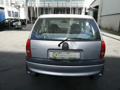 Veicolo di demolizione opel corsa b (1993->) 1.7 d dell'anno 1998 alimentato d-x17d