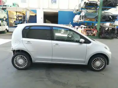 Veículo de Sucata volkswagen up (121) 1.0 do ano 2015 alimentado chy