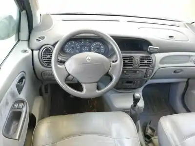 Veicolo di demolizione renault scenic (ja..) 1.6 16v authentique (ja0b/11) dell'anno 2001 alimentato k4ma708