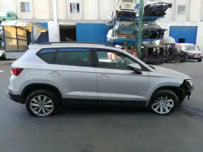 Veículo de Sucata seat ateca (5fp)  do ano 2023 alimentado dxdb