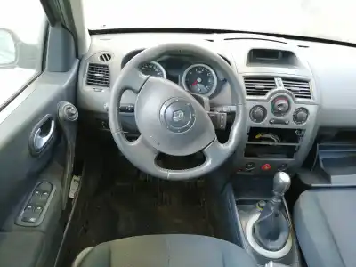 Здавання транспортного засобу renault megane ii sedán (lm0/1_) 1.9 dci (lm0g lm1g lm2c) року 2003 потужний f9q b8
