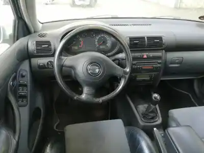 Scrapping Vehicle seat toledo ii (1m2) 2.3 v5 20v of the year 2001 powered aqn