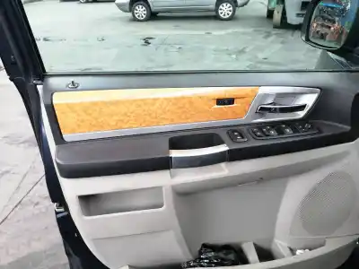 Veicolo di demolizione chrysler grand voyager v (rt) 2.8 crd dell'anno 2008 alimentato vm64c