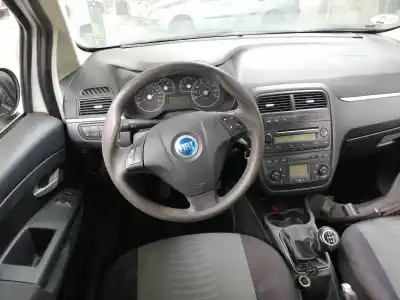 Здавання транспортного засобу fiat                                               punto (evo) (199)                                                                                                                                                                                                                                          1.3 16v jtd cat року 2007 потужний 199a2000