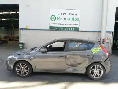 Утилизация автомобиля HYUNDAI I30 (FD) 1.6 CRDI года 2007 питание D4FB