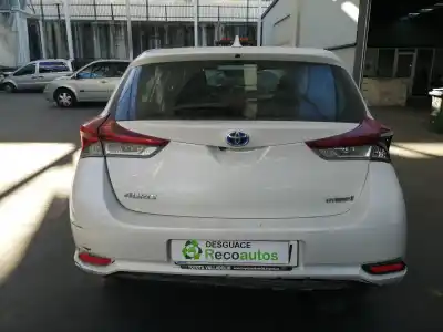 Veículo de Sucata toyota auris 1.8 16v (híbrido) do ano 2018 alimentado 2zr