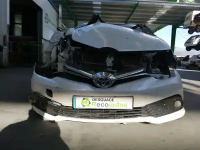 Veículo de Sucata toyota auris 1.8 16v (híbrido) do ano 2018 alimentado 2zr