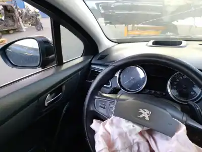 Veículo de Sucata peugeot 508 i (8d_) 2.0 bluehdi 180 do ano 2014 alimentado ah02