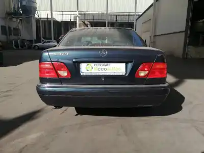 Veículo de Sucata mercedes-benz clase e (w210) berlina 3.2 v6 18v cat do ano 1999 alimentado 112941