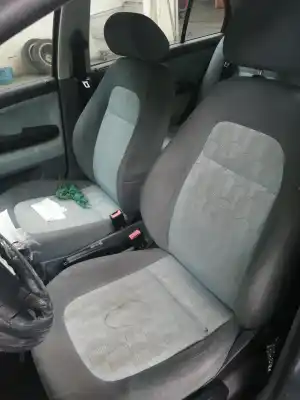 Здавання транспортного засобу skoda fabia (6y2/6y3) 1.4 року 2002 потужний azf