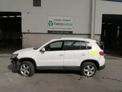 Veículo de Sucata VOLKSWAGEN TIGUAN (5N_) 2.0 TDI 4MOTION do ano 2014 alimentado CFF