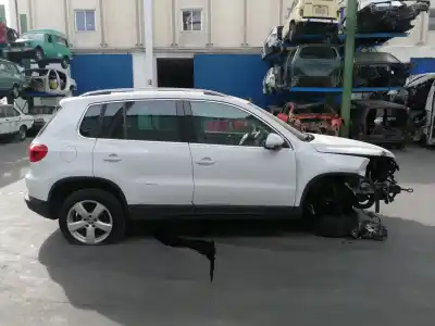 Veículo de Sucata volkswagen tiguan (5n_) 2.0 tdi 4motion do ano 2014 alimentado cff