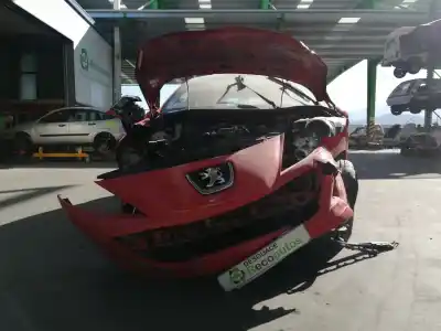 Veicolo di demolizione peugeot 207 1.4 hdi dell'anno 2013 alimentato 8h01