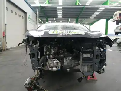 Véhicule à la ferraille kia stonic (yb) 1.0 t-gdi de l'année 2023 alimenté g3lc,g3le