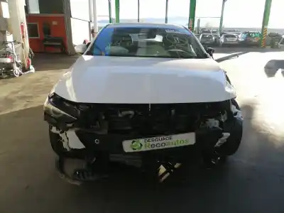 Veicolo di demolizione mazda 3 berlina (bp) evolution dell'anno 2019 alimentato pe