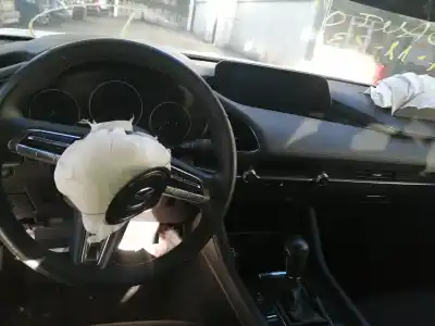 Veicolo di demolizione mazda 3 berlina (bp) evolution dell'anno 2019 alimentato pe